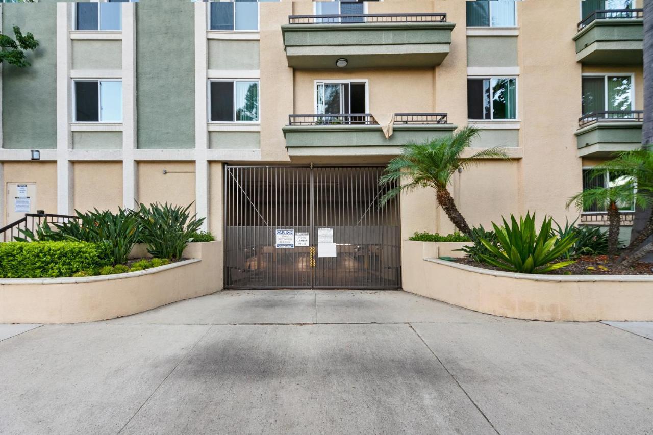 Beverly Hills 2 Bed 2 Bath Penthouse With Den And Parking 414 Los Angeles Exterior foto