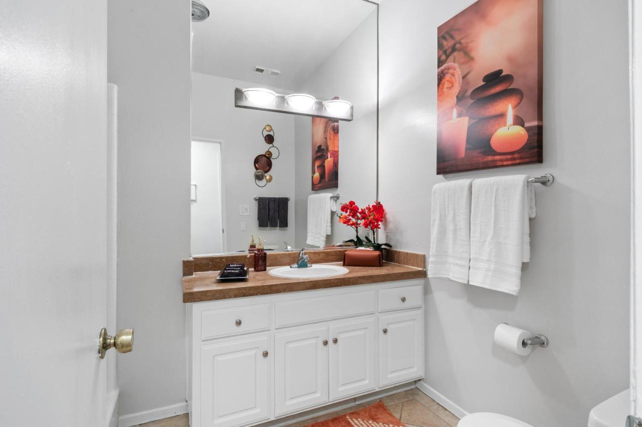 Beverly Hills 2 Bed 2 Bath Penthouse With Den And Parking 414 Los Angeles Exterior foto